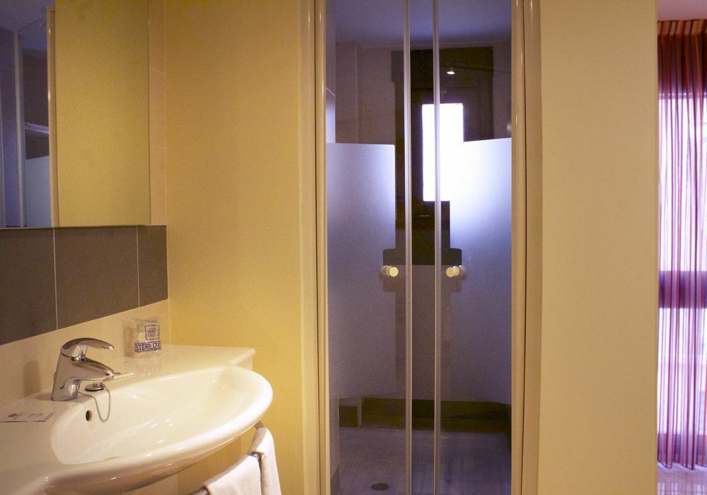 קוסנטיינה Hotel Anna מראה חיצוני תמונה